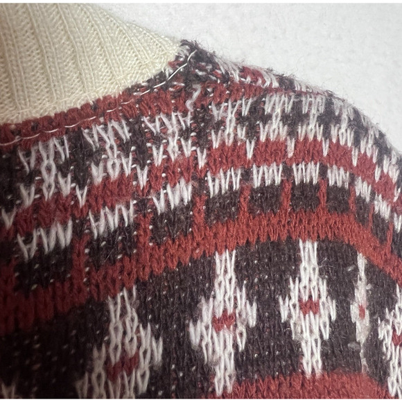 Snoopy's World's Greatest Vintage Unisex Rah Rah Rah Sweater Size Large Red Gray - Picture 10 of 11